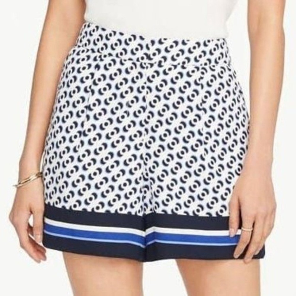 NWT Ann Taylor Factory The Drapey Blue White Geo Print High‎ Rise Shorts 10